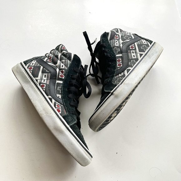 Vans Shoes Vans X Nintendo Sk8 Hi Nes Controller All Over Print Game Over Size 7 - Picture 1 of 8